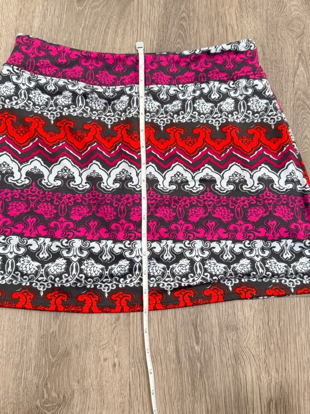 Tranquility by Colorado Clothing Patterned Athletic Mini Skirt Size M - Picture 8 of 10